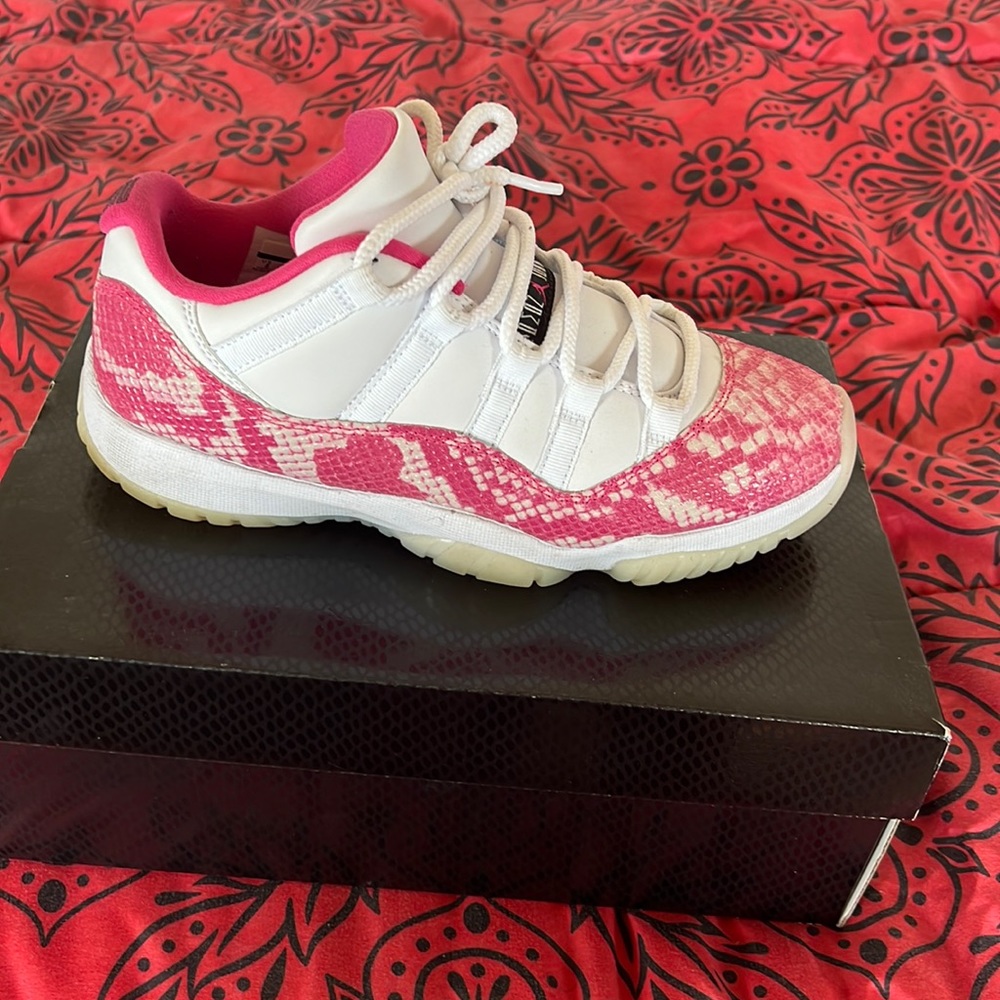 Womens pink Jordan 11s